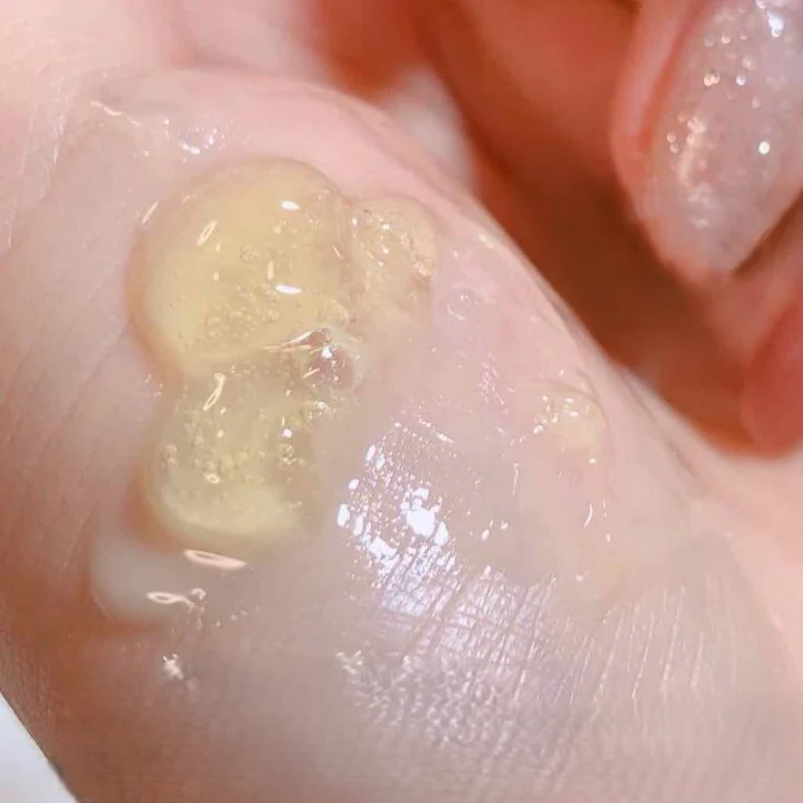 Cefine Herb Clear Gel V Plus Skin Nourishing Vitamin Peeling Gel 120ml - Image 3