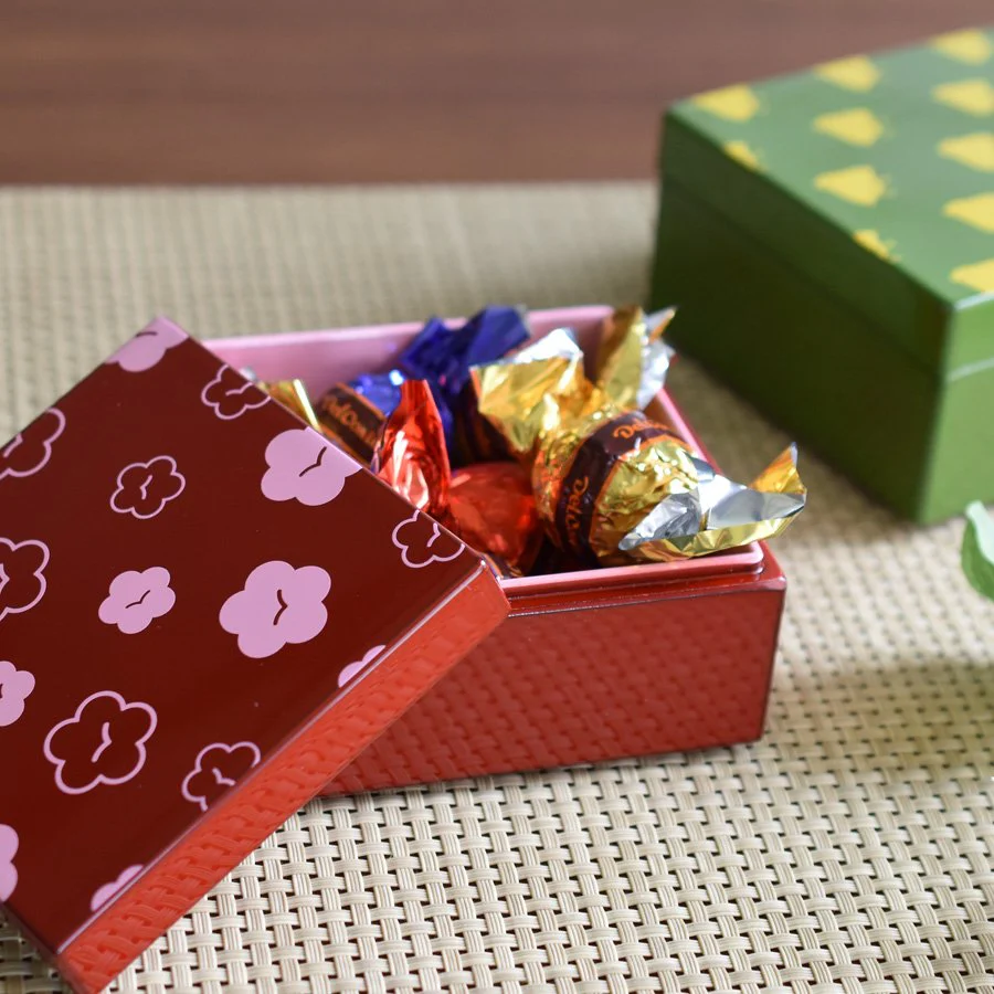 Isuke Cute Lacquered Wooden Box For Jewelry & Accessories - Image 4