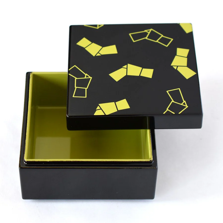 Isuke Cute Lacquered Wooden Box For Jewelry & Accessories - Image 8