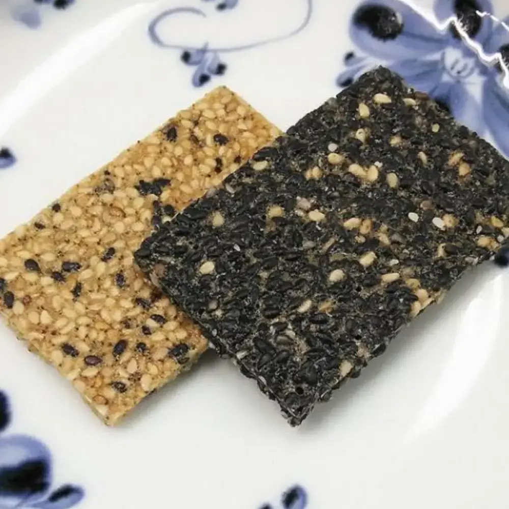 Manten Goma Sablé Cinnamon Sesame Cookies 6 pcs. (Pack of 3) - Image 4