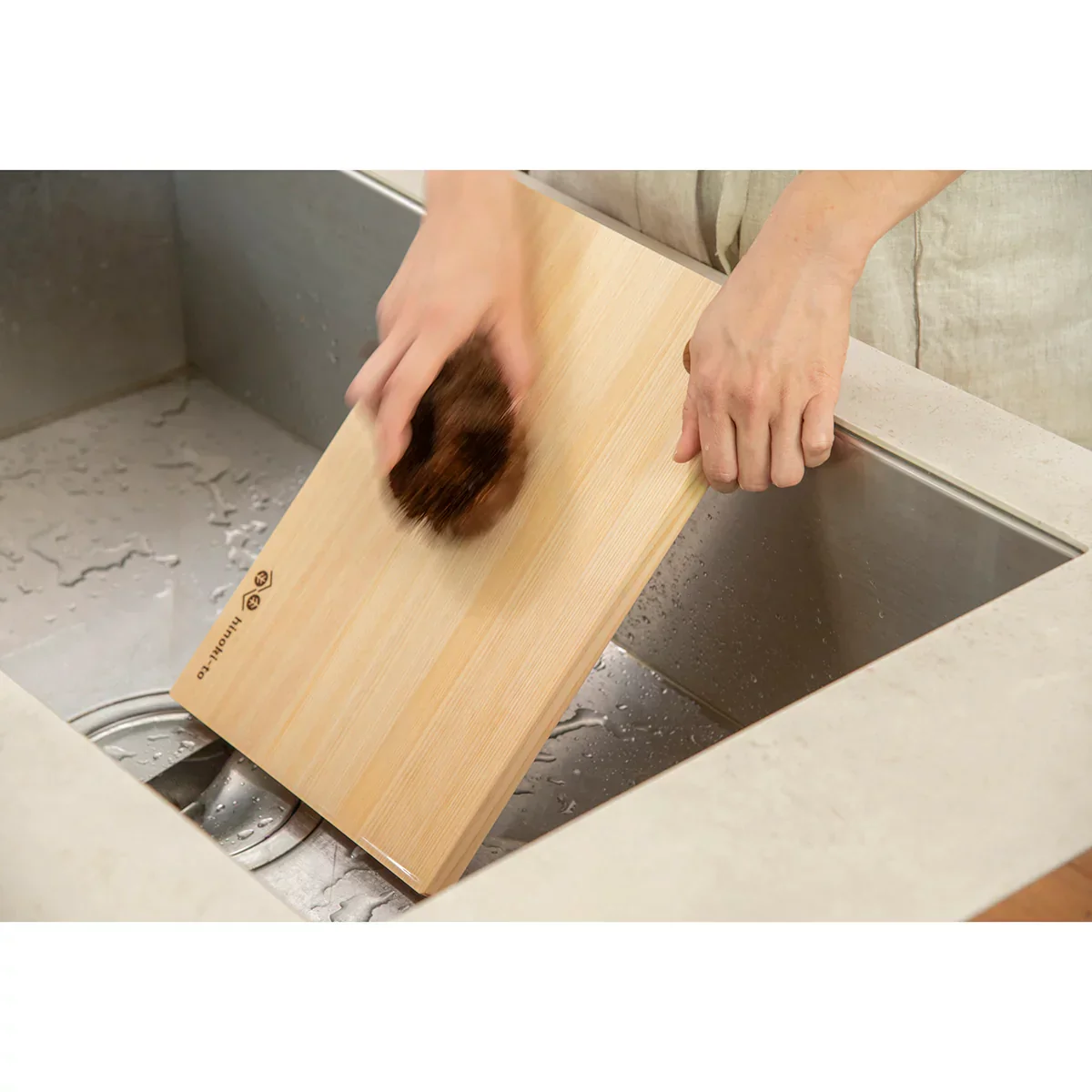 Umezawa Handmade Tawashi Eco-Friendly Gentle Palm Fiber Scrub Brush - Image 3